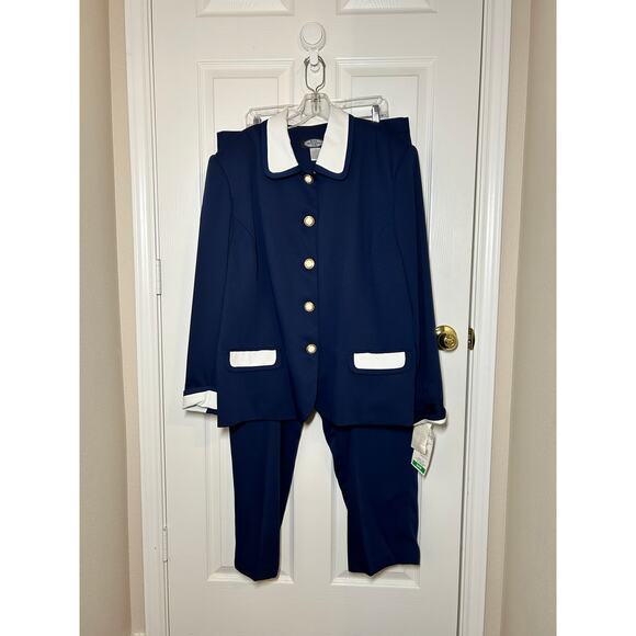 Vintage Jackets & Blazers - Vintage Kate McNaughton  Plus Size Women’s Navy Suit Set